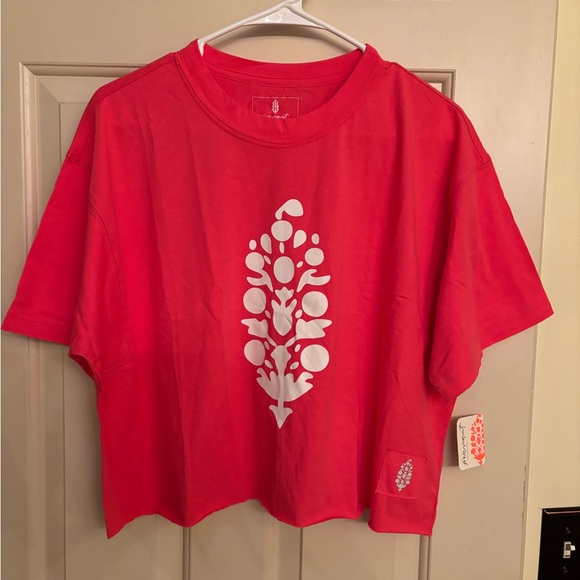 NWT! πFree People Inspire Buti Logo TeeπSize X-Small. - Picture 3 of 10